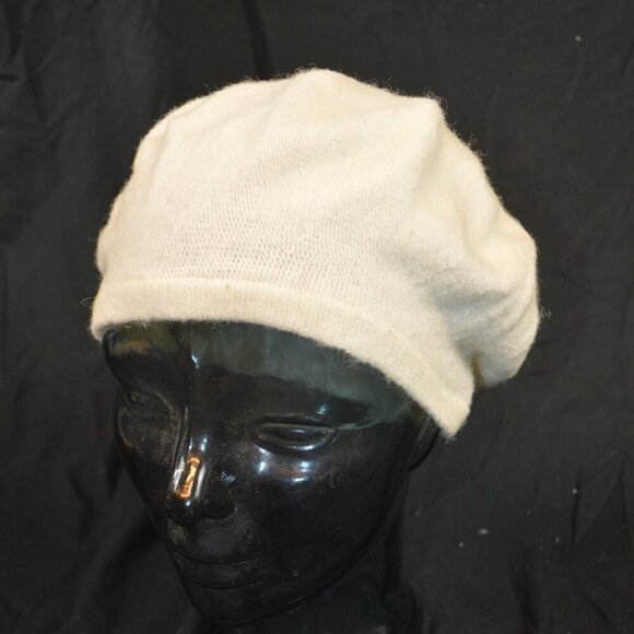 Cream Knit Beret Hat Women’s Soft Slouchy Classic French Style - Picture 2 of 4